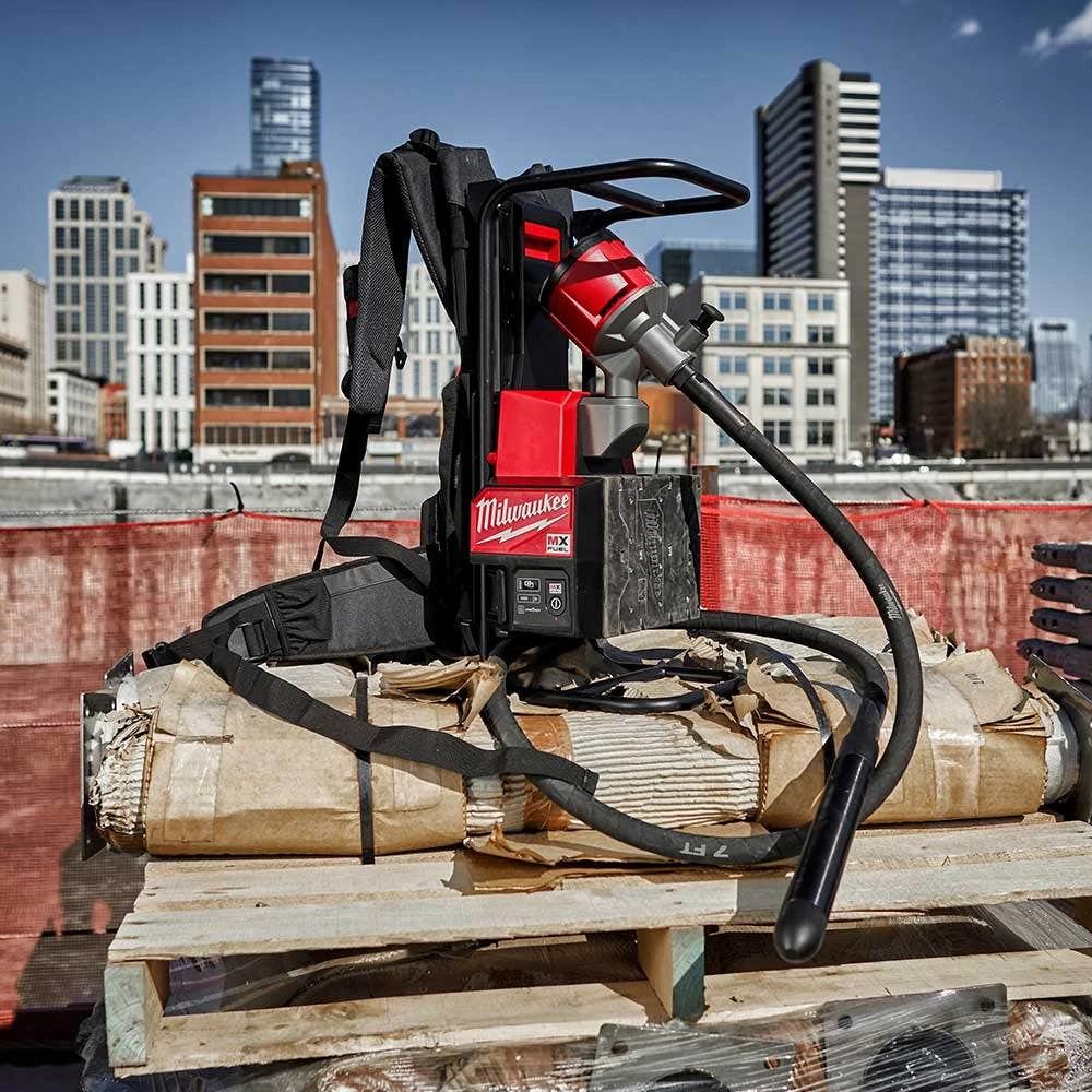 MILWAUKEE MX FUEL™ Backpack Concrete Vibrator Skin MXFCVBP-0 - Image 15