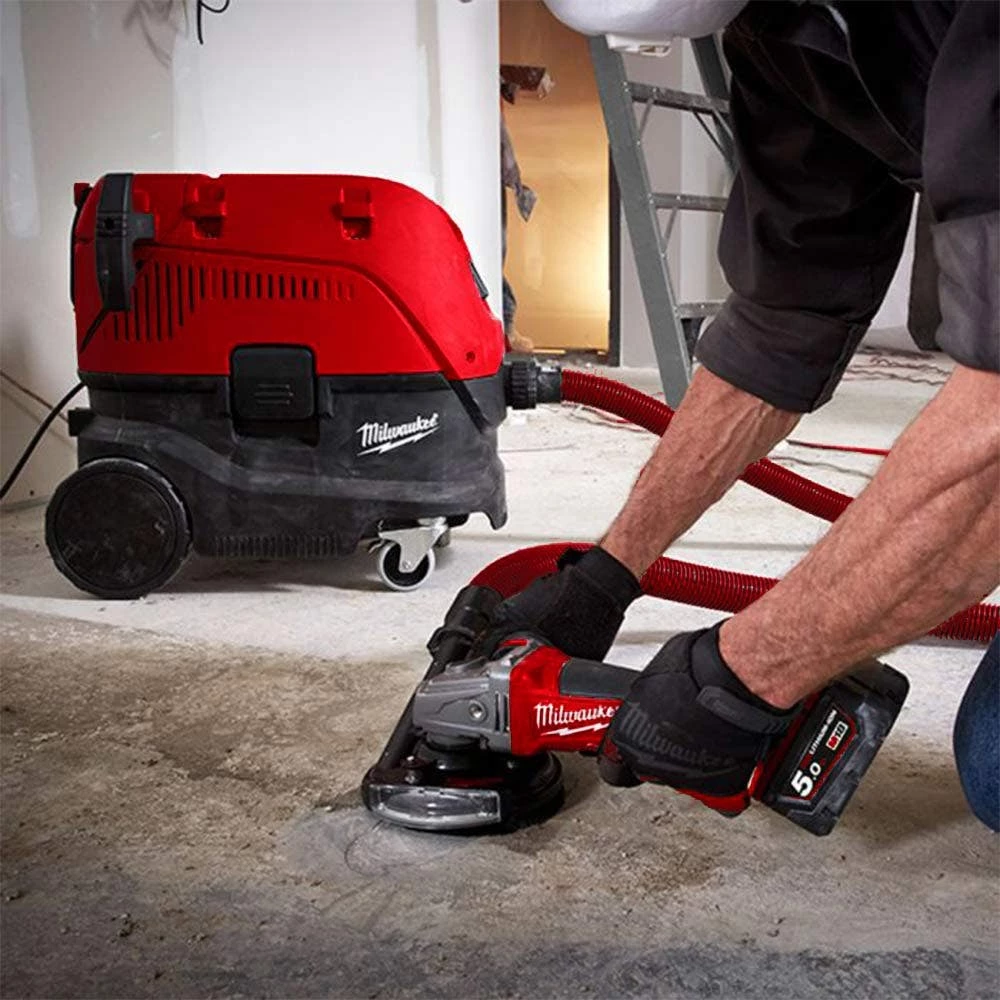 MILWAUKEE 240V 30L L Class Dust Extractor AS30LAC - Image 10