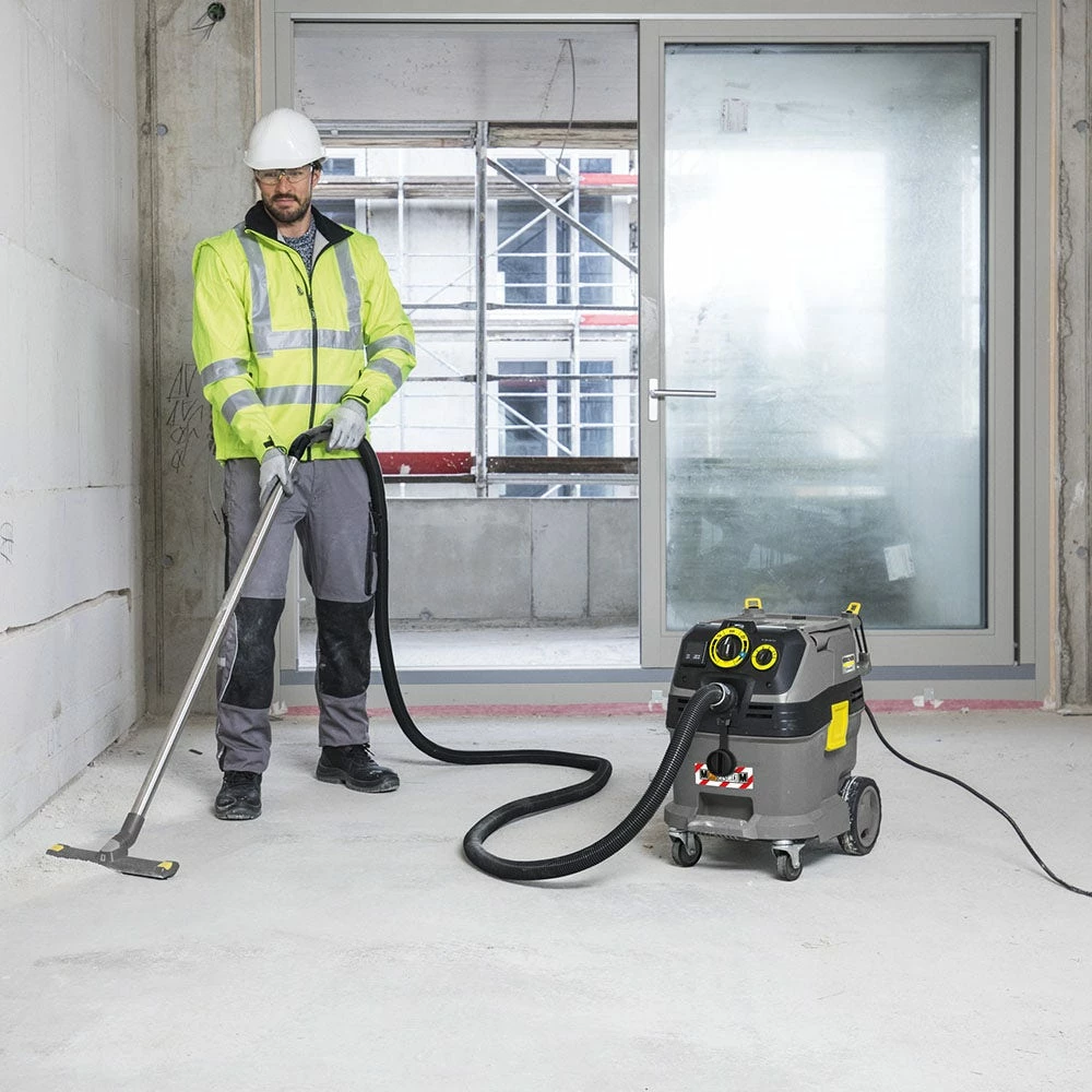 KARCHER 240V 30L NT 30/1 Tact Te M Class Vacuum Extractor 11482460 - Image 6